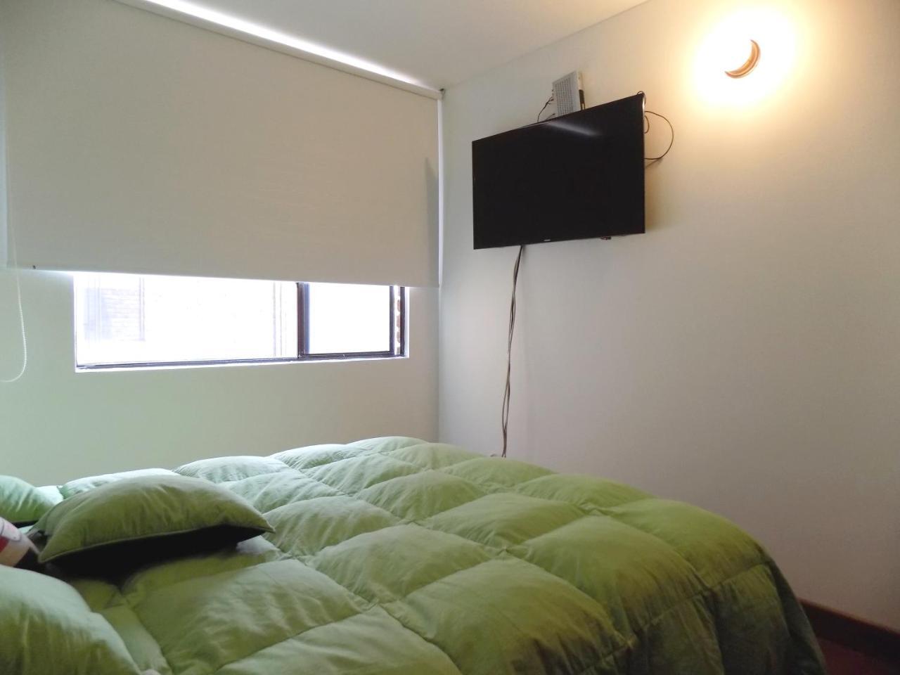 Room And Private Bathroom At Chapinero Alto โบโกตา ภายนอก รูปภาพ