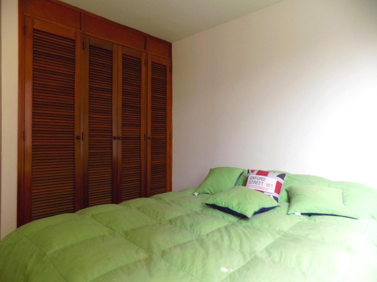 Room And Private Bathroom At Chapinero Alto โบโกตา ภายนอก รูปภาพ